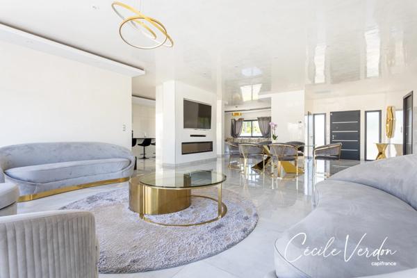 Maison moderne haut de gamme 226 m2 à vendre Bergerac - 9 pièces - 4 chambres - piscine