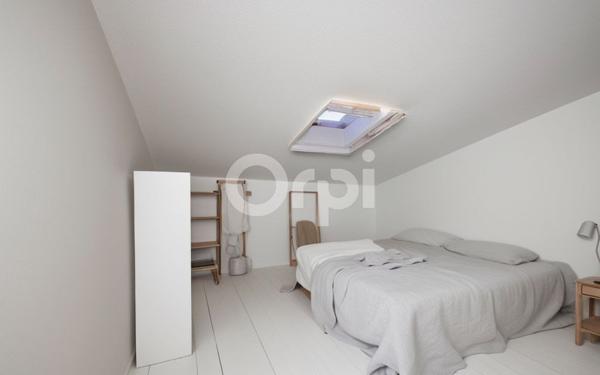 Maison à vendre    8 pièces •  Roquebrune-sur-Argens