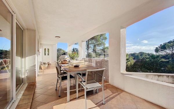 Maison à vendre    8 pièces •  Roquebrune-sur-Argens