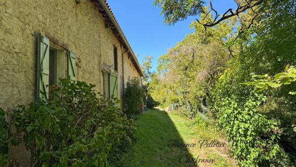 LAVAUR – Longère rénovée au calme, à proximité du centre-ville