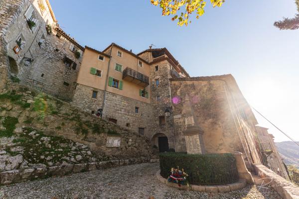 Peillon (06440) Studio avec terrasse dans le village médiéval de Peillon – à 20 minutes de Nice