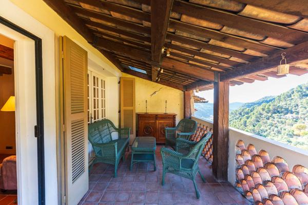 Peillon (06440) Studio avec terrasse dans le village médiéval de Peillon – à 20 minutes de Nice