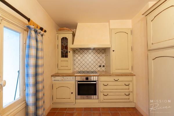 Peillon (06440) Studio avec terrasse dans le village médiéval de Peillon – à 20 minutes de Nice