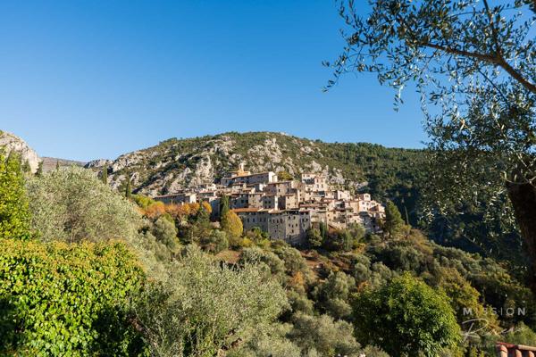 Peillon (06440) Studio avec terrasse dans le village médiéval de Peillon – à 20 minutes de Nice