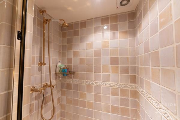 Peillon (06440) Studio avec terrasse dans le village médiéval de Peillon – à 20 minutes de Nice