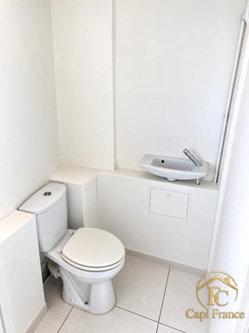 À LOUER – BUREAUX – 119 m²- BAIE MAHAULT (971)