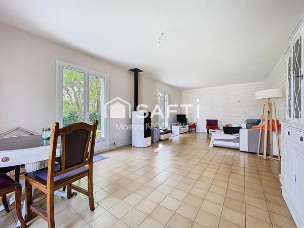 Maison familiale 3 chambres avec jardin à Surgères