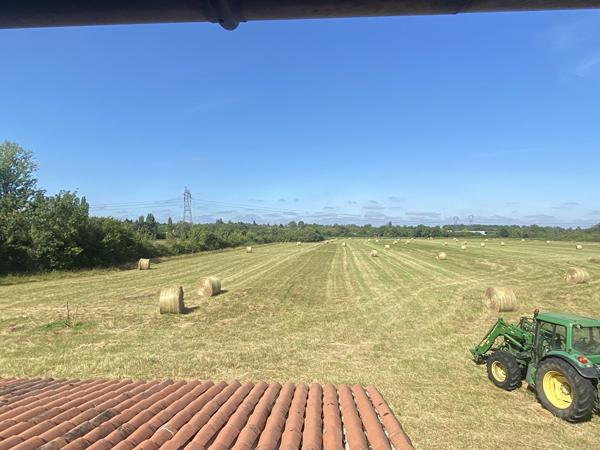 Ensemble immobilier sur près de 4ha de terrain , Ensemble immobilier sur près de 4ha de terrain ,