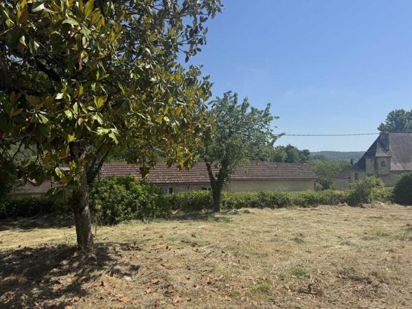 Maison ancienne - Saint-cyprien Maison ancienne avec jardin, position dominante