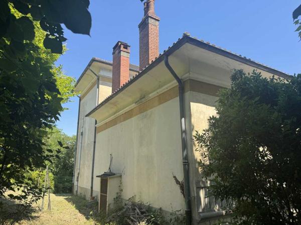 Maison ancienne - Saint-cyprien Maison ancienne avec jardin, position dominante