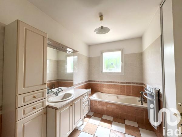 Maison à vendre 5 pièces 130 m² Saint-Pierre-du-Mont