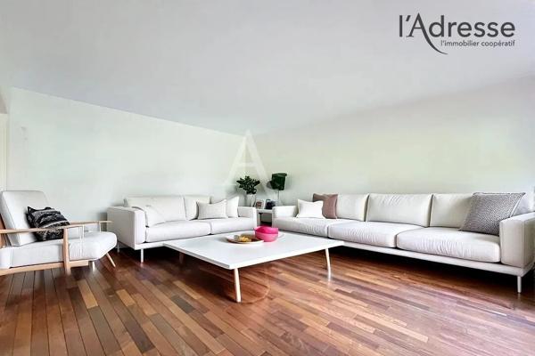 Appartement 4 pièces 3 chambres - sans à vis - -de 8 minutes du t2/L - commerces aux pieds -gardien -arboré- parquet massif - climatisation