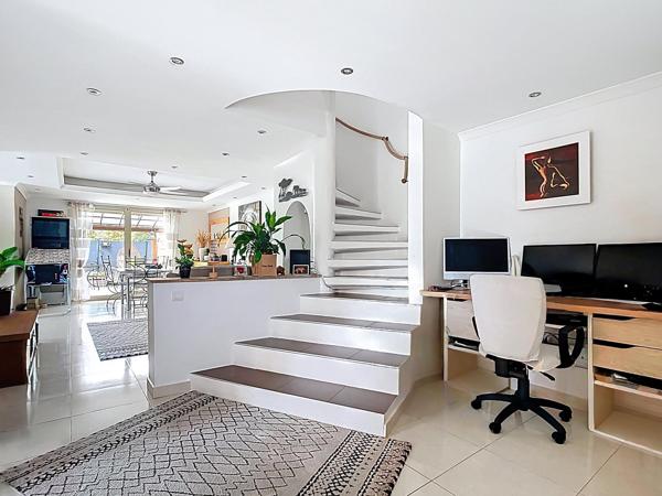 Au cœur de PÉGOMAS, Maison 4 pièces, Idéal famille