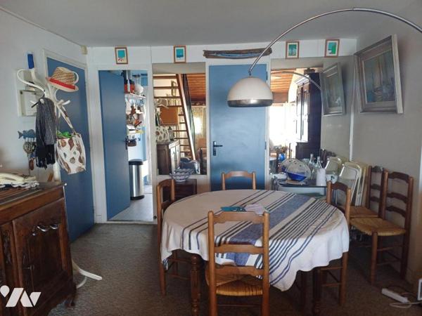 A VENDRE à ARZON (56) FACE MER - APPT en duplex de 71,02m2 + cave et garage double