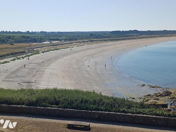 A VENDRE à ARZON (56) FACE MER - APPT en duplex de 71,02m2 + cave et garage double