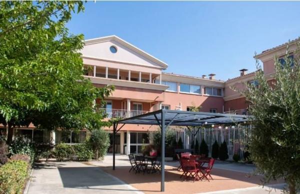 INVESTISSEMENT LOCATIF – MIRAMAS – Résidence EHPAD Les Jardins de la Crau – 6,23% de rentabilité