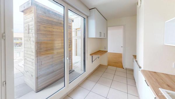 Lumineux Appartement 5 pièce(s) 93.80 m2 Ivry Sur Seine