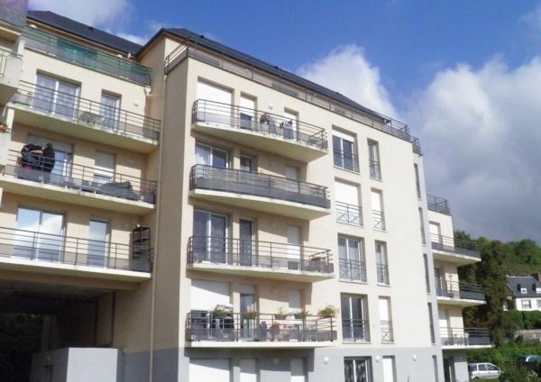 Appartement 2 pièces avec balcon et parking