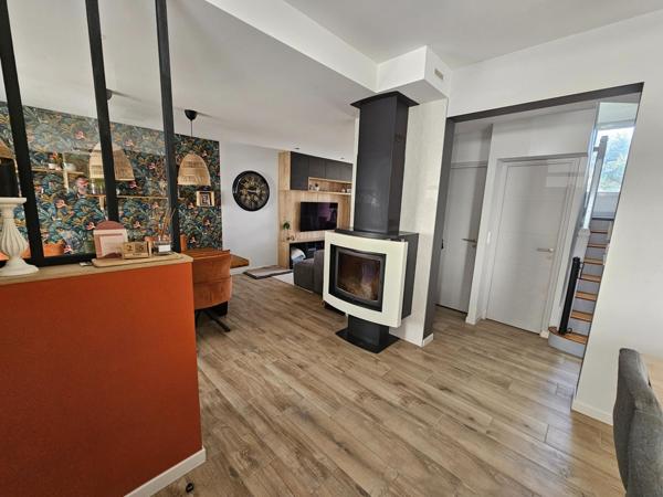 Maison de rénovation récente contemporaine