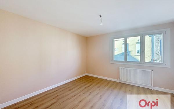 Appartement à louer    3 pièces • 52 m2 Montluçon