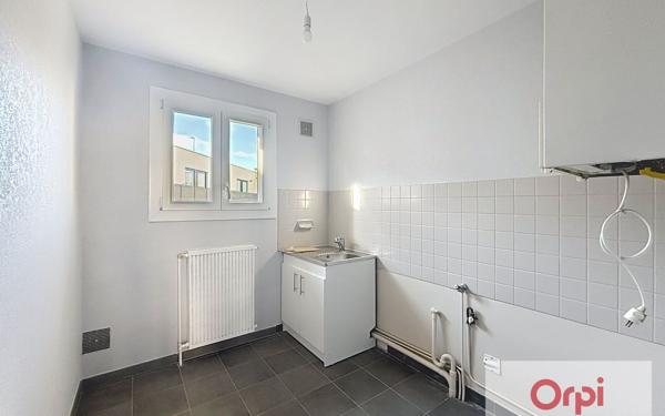 Appartement à louer    3 pièces • 52 m2 Montluçon