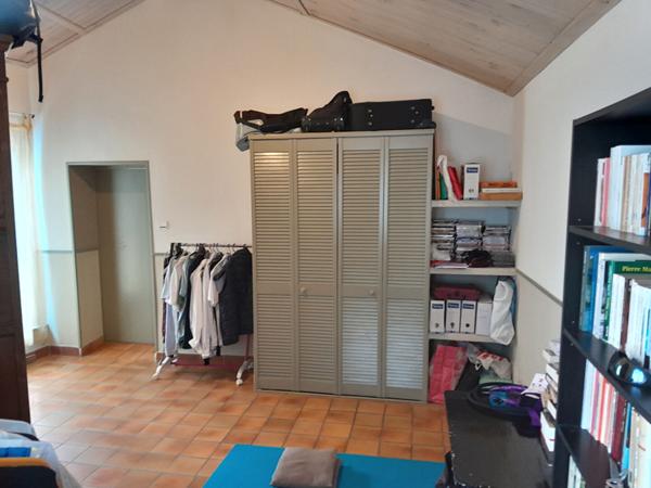 AVIGNON LE PONTET - MAISON A VENDRE AVEC COUR PROCHE CENTRE VILLE A PIED - GARAGE