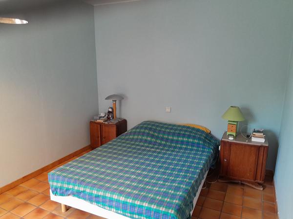 AVIGNON LE PONTET - MAISON A VENDRE AVEC COUR PROCHE CENTRE VILLE A PIED - GARAGE