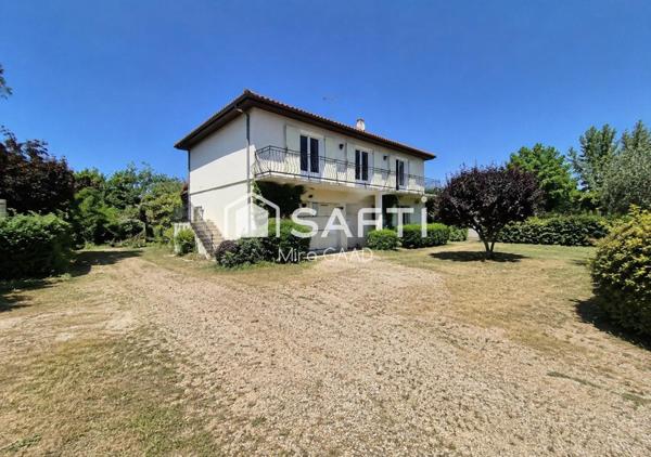 Grande maison familiale T4 + T2 avec 8000 m2 terrain et piscine
