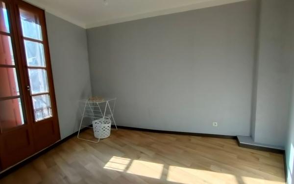 Maison à vendre    3 pièces •  Catllar