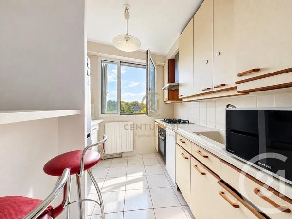 Appartement F3 à vendre  3 pièces - 60,92 m 2   NOISIEL  - 77
