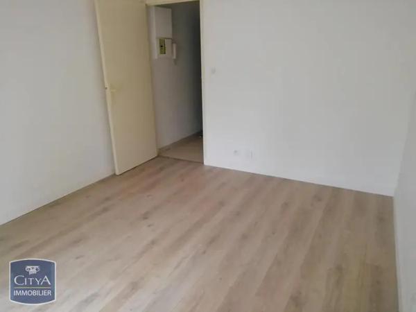 Appartement à louer 1 pièce 17.55m² Bourg-en-Bresse (01000)