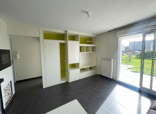 À vendre : appartement 2 pièces à Séné, secteur Poulfanc