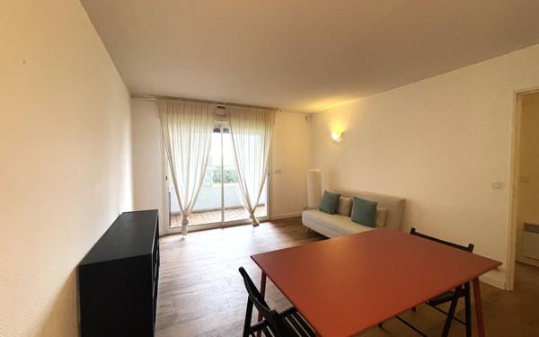 Appartement à louer    2 pièces • 48,81 m2 Bassussarry