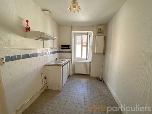 Vente
                Maison63 m² - 3 Pièces -
                    SAINT AMAND MONTROND (18200)