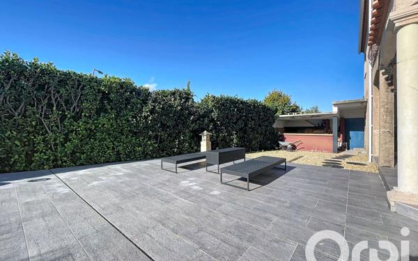 Maison à vendre    7 pièces •  Théza