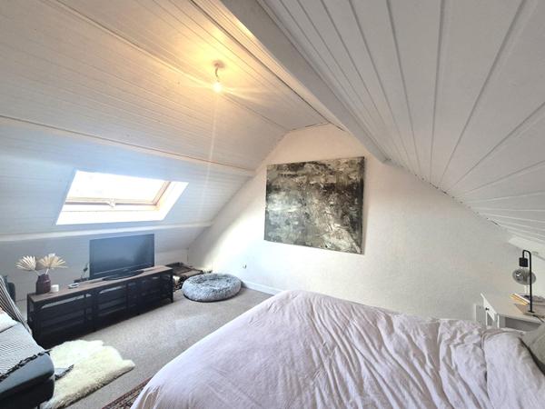 Maison - 7 pièces - 95 m²