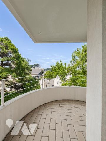 LA FAYETTE - Appartement T4 avec balcon, Cave et Garage
