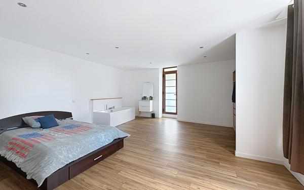 Maison à vendre    8 pièces •  Pardies-Piétat