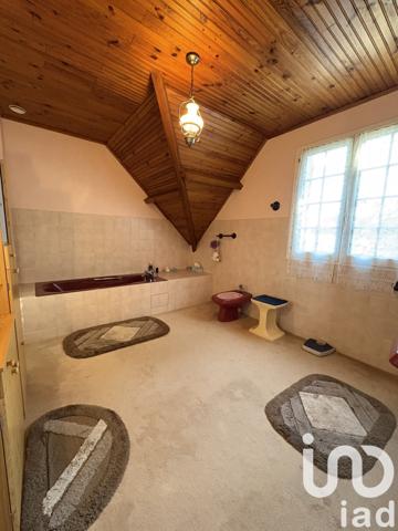 Maison à vendre 7 pièces 266 m² Bourges