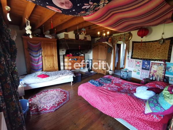 Maison 9 pièces - 243 m²