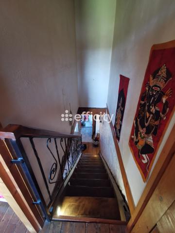 Maison 9 pièces - 243 m²