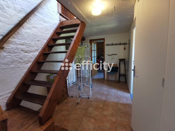 Maison 9 pièces - 243 m²