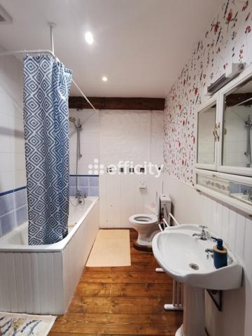 Maison 9 pièces - 243 m²