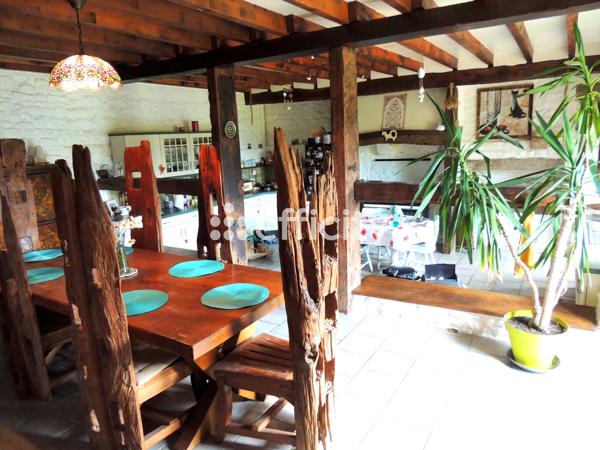 Maison 9 pièces - 243 m²