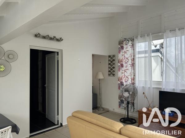 Location appartement 3 pièces 75 m² Sainte-Anne