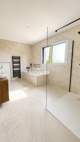 MAISON À VENDRE DE 6 PIÈCES DE 147,60 M²