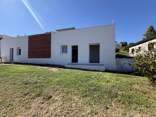 Rez-de-chaussée de villa 3 chambres avec jardin