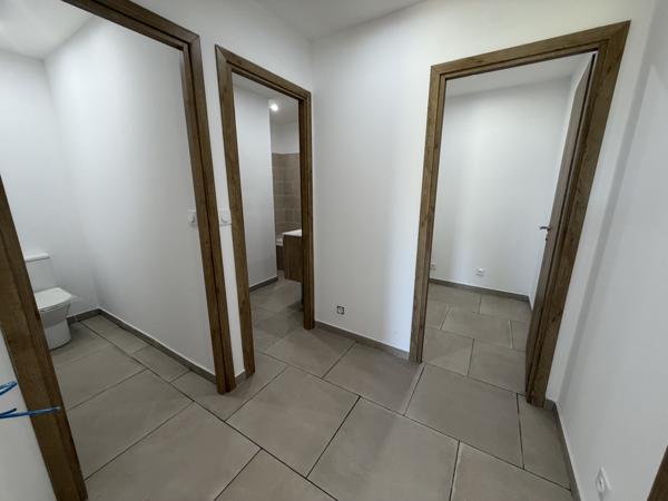 Rez-de-chaussée de villa 3 chambres avec jardin