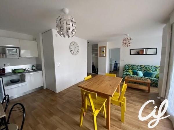 Appartement T2 CARQUEFOU - 45.31 m2  737 Euros