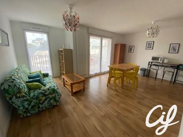 Appartement T2 CARQUEFOU - 45.31 m2  737 Euros